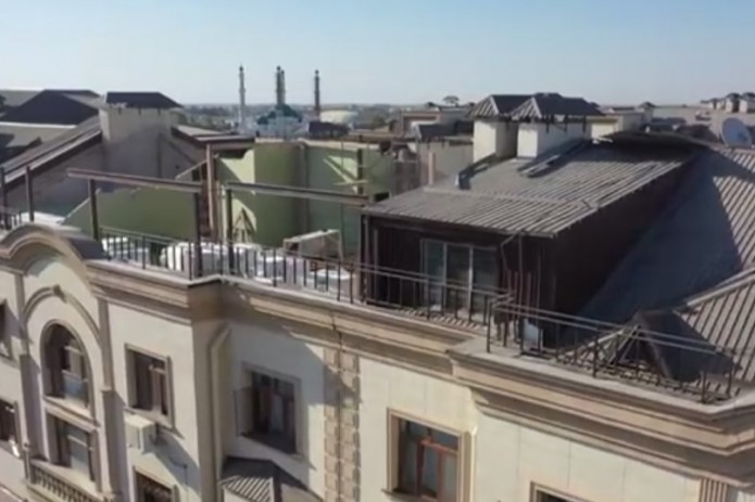 Sochli yigitlar ortasidagi jinsiy aloqa