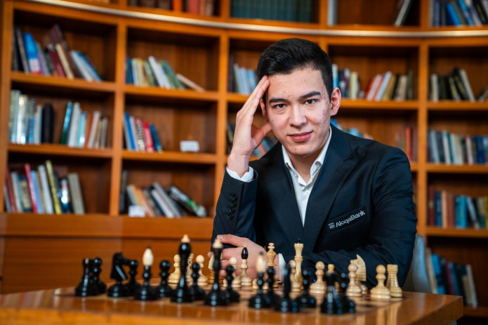 FIDE reytingi yangilandi. Nodirbek Abdusattorov yoshlar reytingidan chiqib ketdi