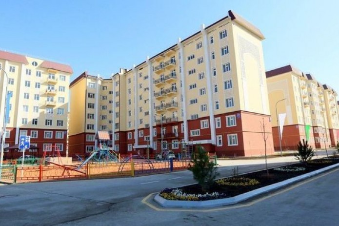 Ko‘p qavatli turar joy binolarining yarim yerto‘la qismida yashash xonadonlari quriladi