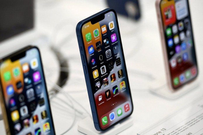 Apple может сократить производство iPhone 13