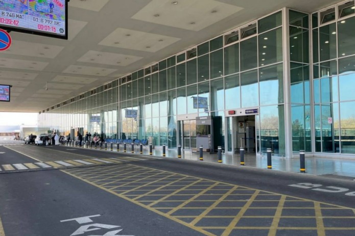 В международном аэропорту «Ташкент» ввели временное ограничение для сопровождающих