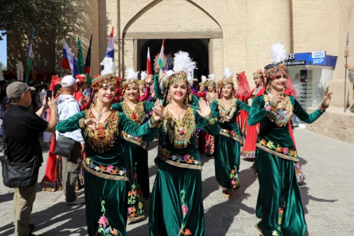 Xiva shahrida ikki yilda bir marta “Lazgi” xalqaro raqs festivali o'tkaziladi