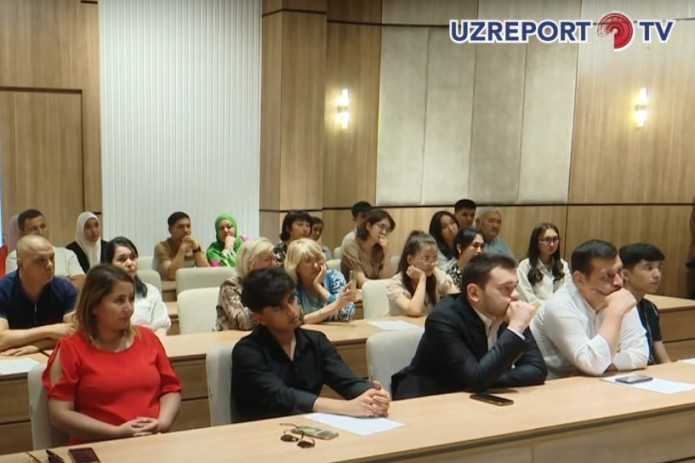 200 nafar yoshlarga top 100 universitetlarga ariza topshirish jarayonlarini o’rganish imkoniyati yaratildi