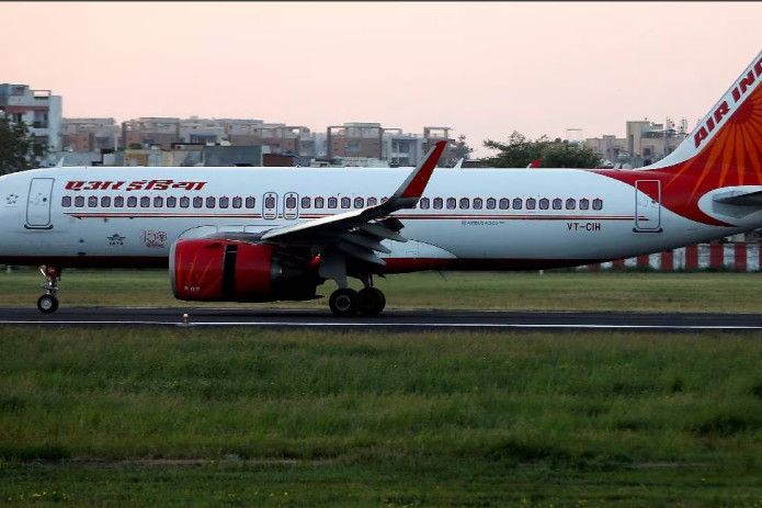 Air India samolyoti xavfsizlik tahdidi tufayli Nyu-Dehliga favqulodda qo‘ndi