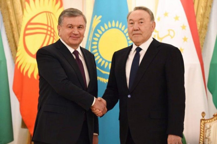 Шавкат Мирзиёев и Нурсултан Назарбаев провели встречу