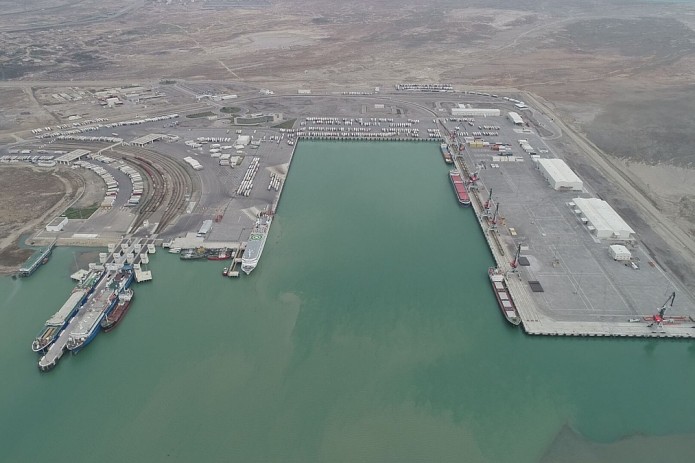 Uzbekistan plans to open terminal at the Baku port
