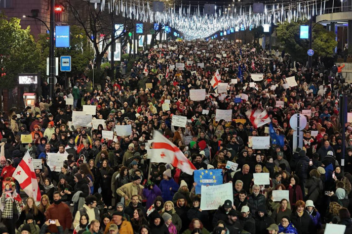 Gruziyada yevropaparast namoyishchilarning hukumatga qarshi namoyishlari davom etmoqda