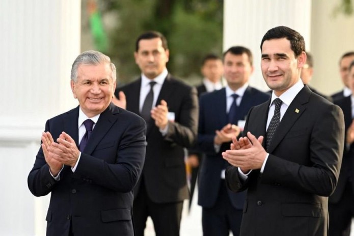 Shavkat Mirziyoyev O‘zbekiston va Turkmaniston o‘rtasida diplomatik aloqalar o‘rnatilganining 30 yilligi munosabati bilan Serdar Berdimuhamedovga tabrik yo‘lladi