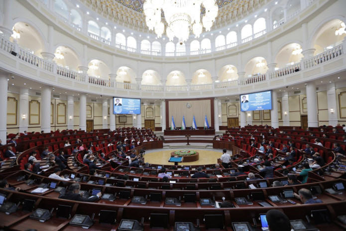 Qonun loyihasi: Soxta tabiblarga nisbatan javobgarlik belgilanmoqda