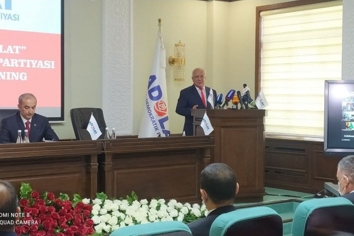 "Adolat" SDP prezidentlik sayloviga o'z nomzodini e'lon qildi