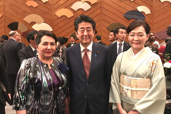 Танзила Нарбаева встретилась с императором и премьер-министром Японии