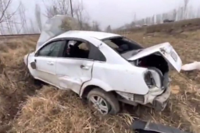 Lacetti «всмятку»: в Фергане произошла страшная авария, водитель остался жив