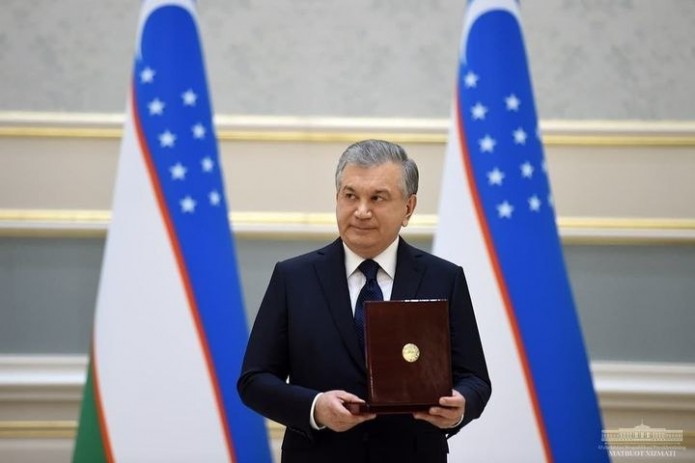 Shavkat Mirziyoyev bir guruh olim va tadqiqotchilarni mukofotladi