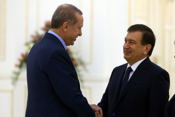Шавкат Мирзиёев поздравил президента Турции с днем рождения