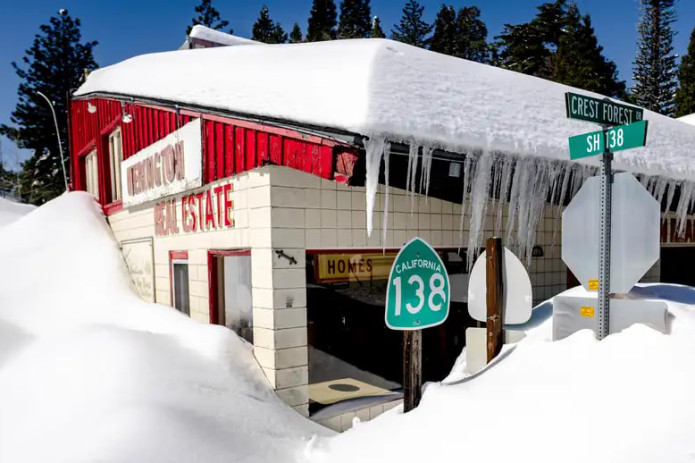 AQShdagi qishki bo'ron 1 milliondan ortiq uyni elektrsiz qoldirdi