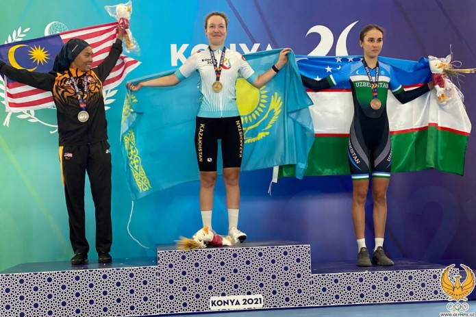 Узбекская велогонщица София Каримова завоевала бронзу с первого старта соревнований в Турции