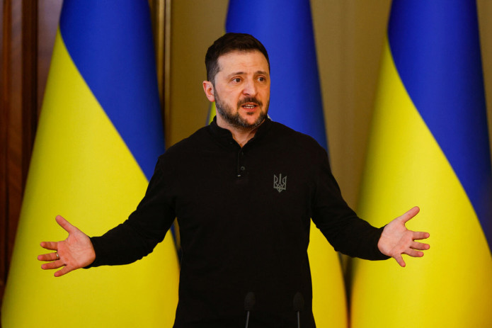 Zelenskiy: «Ahmoqlar. O‘t ochishni to‘xtatish o‘limlar bo‘lmasligi uchun kerak»