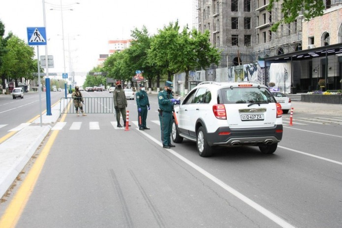 Изучается вопрос снятия ограничений на передвижение на личных автомобилях