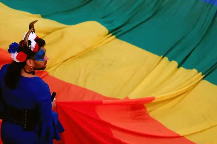 "Inklyuzivlik"ni bekor qilish: AQSh 30 milliard dollarni bloklaydi