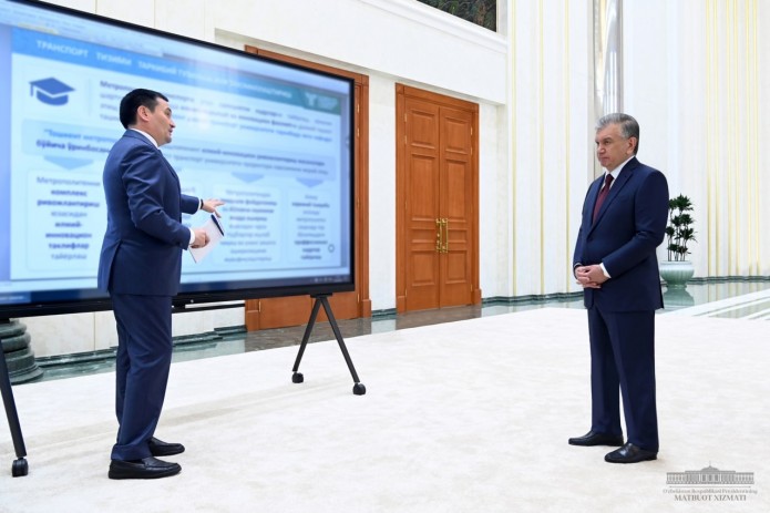 Президент рассмотрел проекты расширения сети общественного транспорта