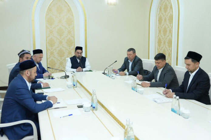 “Haj – 2025” mavsumida hojilarga 14 nafar mingboshi, 303 nafar ellikboshi xizmat qiladi