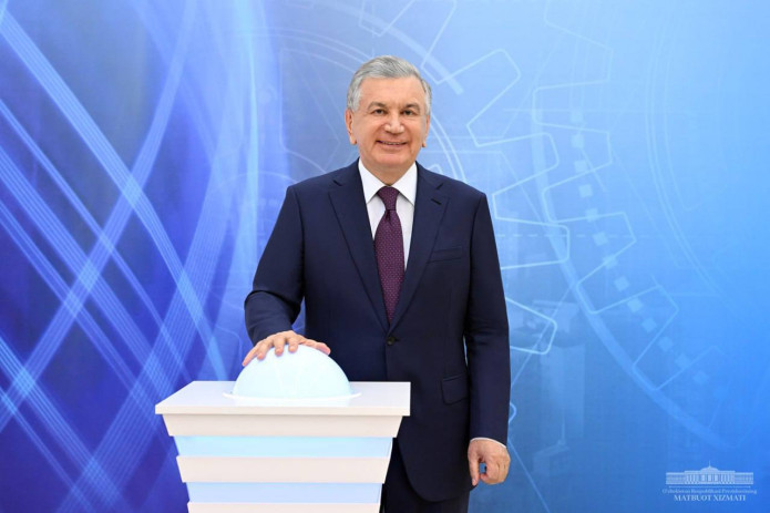 Shavkat Mirziyoyev Farg‘onada yirik sanoat va energetika obyektlari faoliyatiga va qurilishiga start berdi