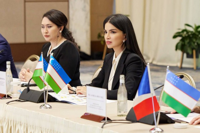 Saida Mirziyoyeva xorijiy mamlakatlardan taklif etilgan pedagoglar bilan uchrashdi