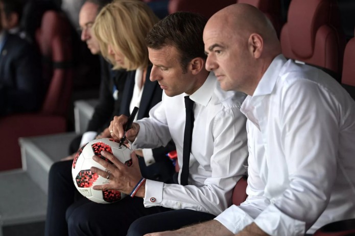 Fransiya prezidenti Emmanuel Makron FFF rahbari o'rniga 3 karra “Oltin ...