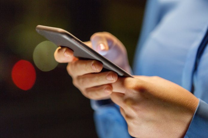 Xorijdan yangi telefon olib kirishda ovoragarchilik biroz kamaydi