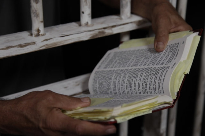 Kitob o‘qigan ayrim mahkumlarning jazo muddati qisqartirilishi mumkin