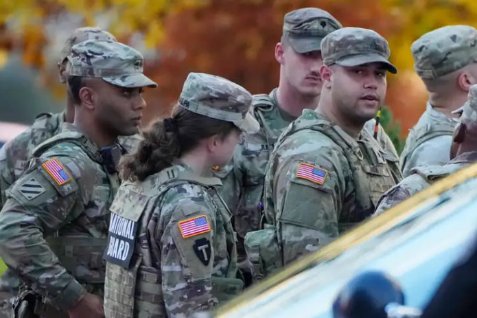Oq uy yaqinidagi Milliy gvardiyaga o'q uzgan shaxs Afg'onistondan bo'lgan
