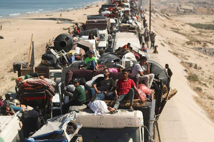 300 mingdan ortiq falastinliklar G‘azo shahrini tark etdi