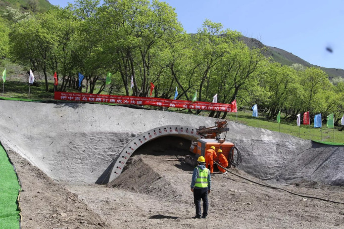 “Xitoy-Qirg‘iziston-O‘zbekiston” temiryo‘l tunneli qurilishi boshlandi