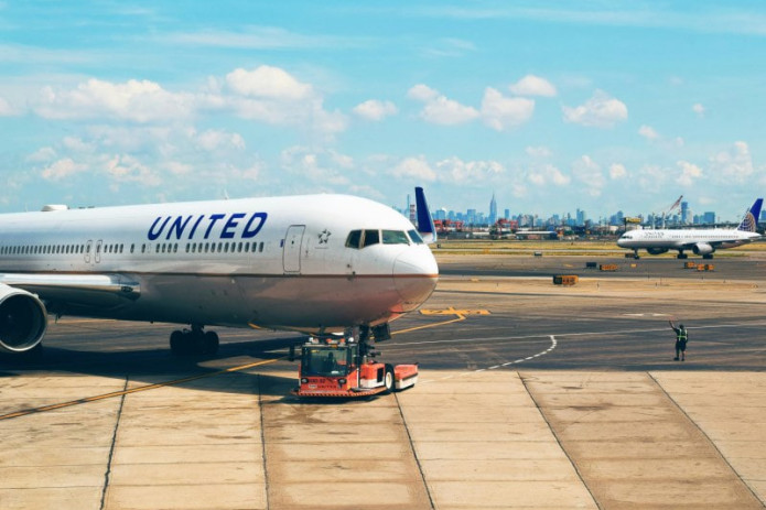 United Airlines aviakompaniyasi o‘z samolyotlaridan Starlink‘ni o‘chirib qo‘yishni boshladi