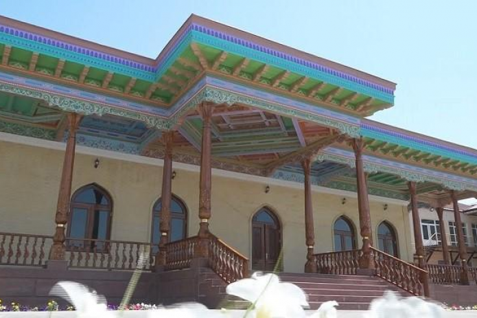 Uzbek-Tajik Friendship House opens in Rishtan