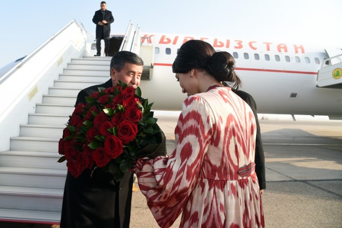 Президент Кыргызстана прибыл в Узбекистан