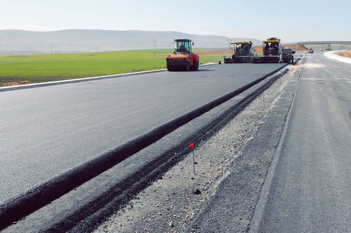 В 2022 году в Узбекистане забетонируют более 2 606 км внутренних дорог