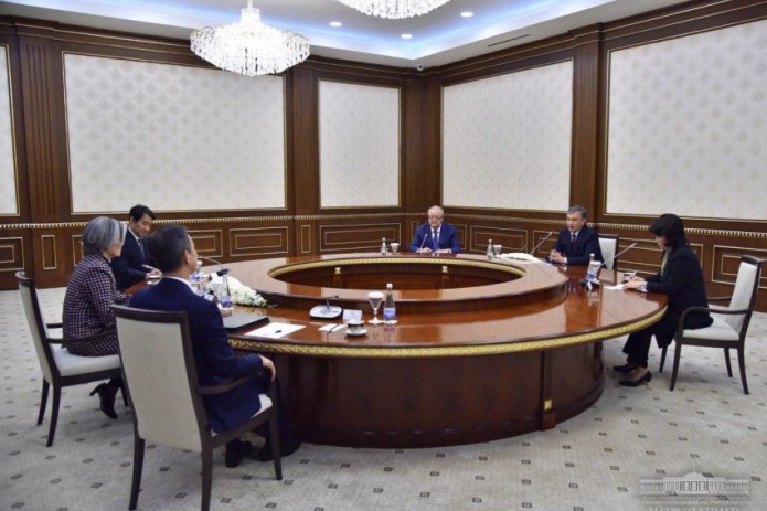 Президент Узбекистана принял министра иностранных дел Республики Корея