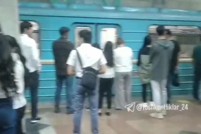 G‘ofur G‘ulom bekatida poyezd to‘xtab qoldi.  Holatga "Toshkent metropoliteni" izoh berdi
