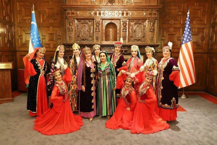AQShda o'zbek raqslari tarixi va xoreografiyasi bo'yicha ikki haftalik trening tashkil etildi