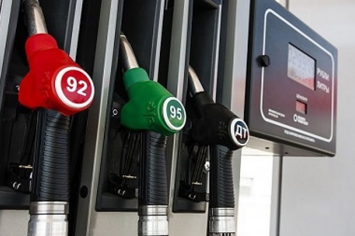 O‘zbekistonda Ai-92 markali benzin narxi yana pasaydi