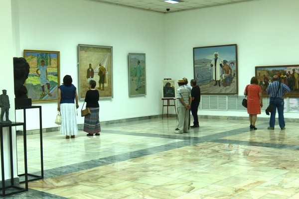 В столице открылась выставка художников-юбиляров «Наше наследие»