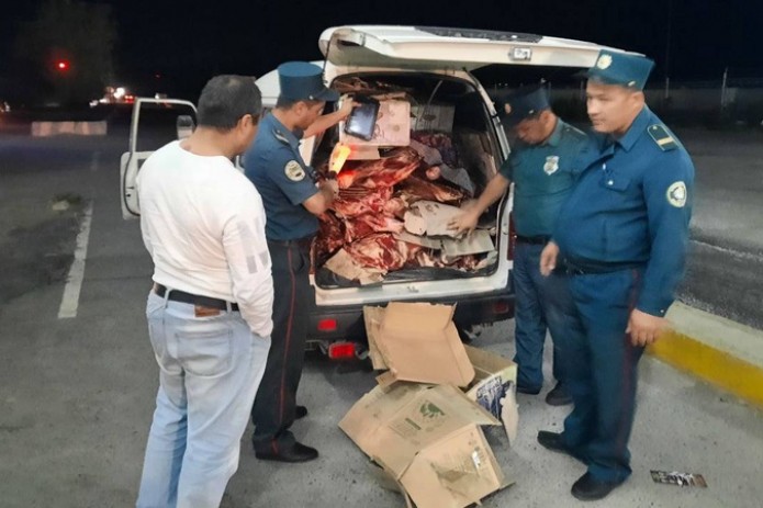 Из Сурхандарьи в Ташкент пытались провезти 700 кг мяса неизвестного происхождения