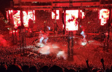 AQSHda Metallica konserti kuchsiz zilzilaga sabab bo‘ldi