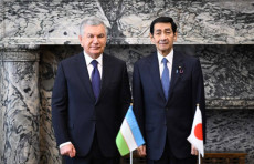 Oʻzbekiston Prezidenti Yaponiya Parlamenti Maslahatchilar palatasi prezidenti bilan uchrashdi