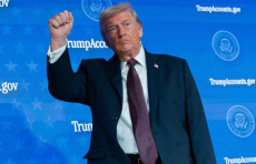 CNN: Tramp Eronga yangi yirik zarba berishga tayyorlanmoqda