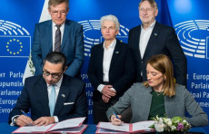 Yevropa Ittifoqi Vengriya vetosiga qaramay, Ukrainaga 90 milliard yevro miqdorda kredit ajratadi