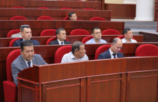 Alifbo islohoti bo‘yicha qonun qabul qilindi
