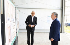 Shavkat Mirziyoyev Samarqandning Xalqaro turizm markazidagi bunyodkorlik ishlarini ko‘zdan kechirdi