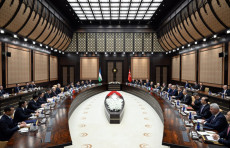 Oʻzbekiston va Turkiya Prezidentlari keng qamrovli strategik sheriklikni yanada rivojlantirishning ustuvor yoʻnalishlarini belgilab oldilar